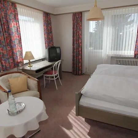 Hotel Troester 3*
